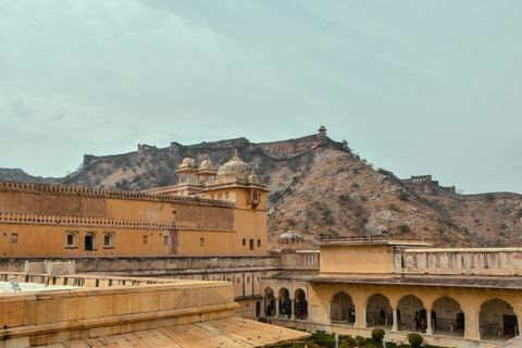 Luxury Lake-View Resorts Mount Abu
