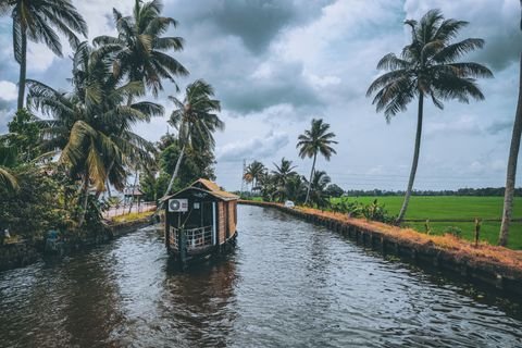 Luxury Plantation Bungalows Coorg